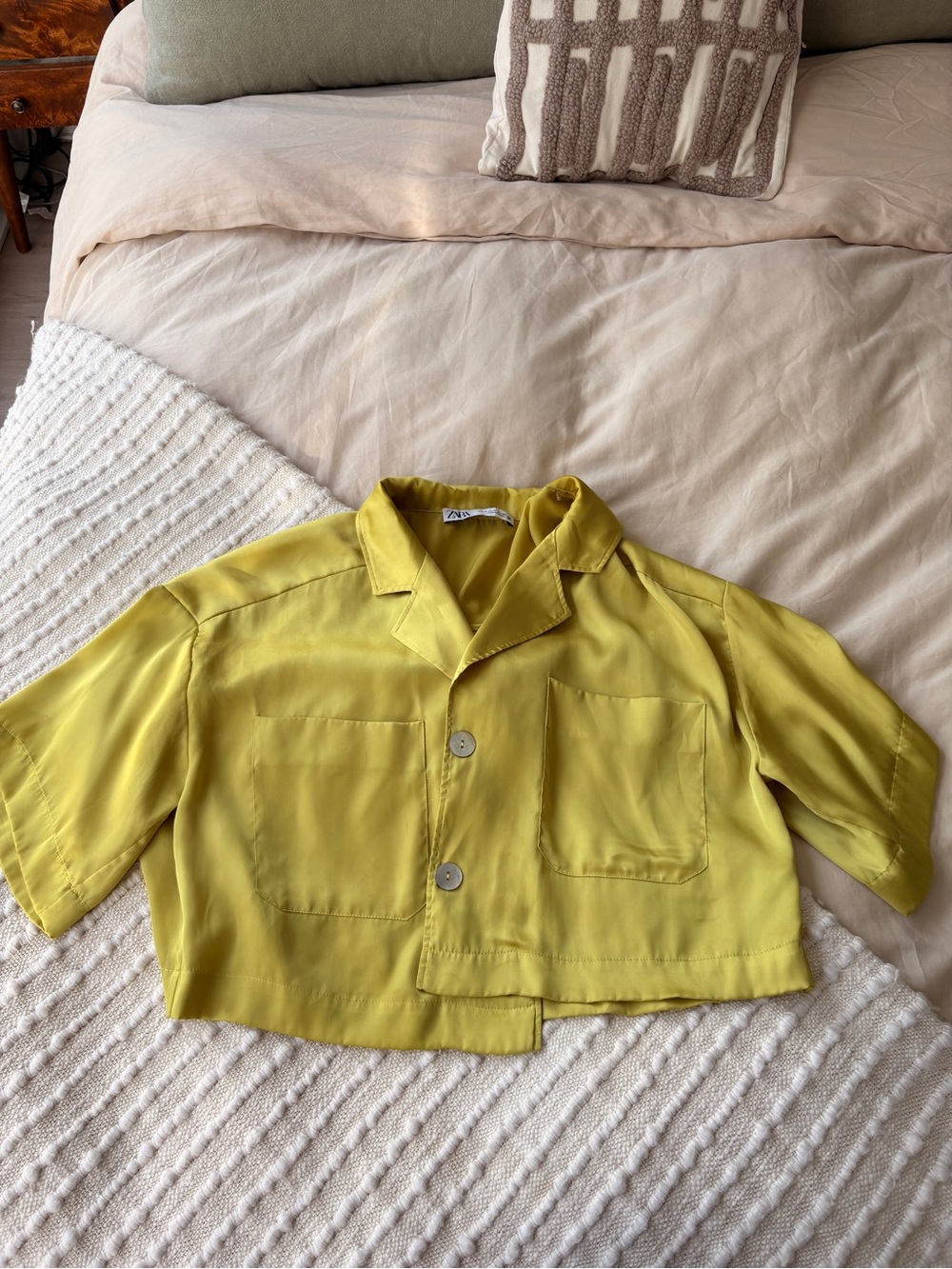 Zara Short-Sleeve Button Down Shirt in Bright Yellow